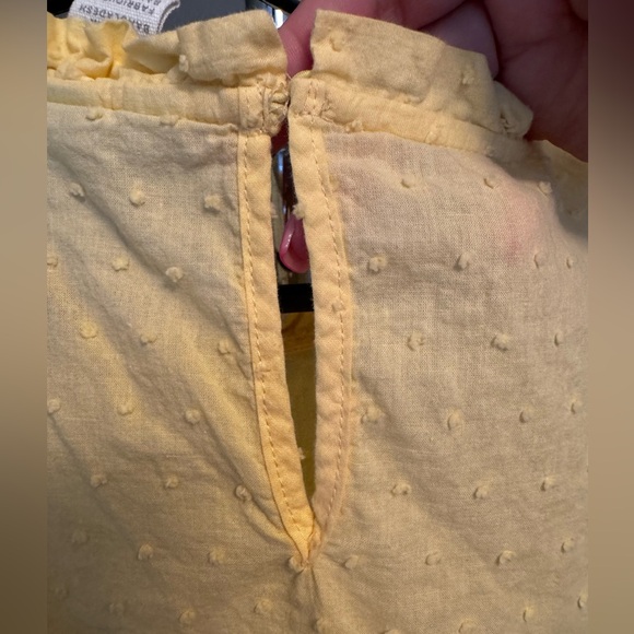 Yellow short sleeve shirt - Picture 2 of 6